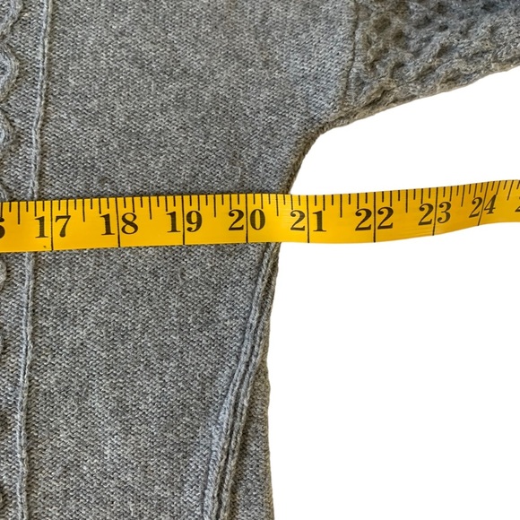 Banana Republic Women's Cable Knit Wool Blend Sweater Gray Size Small Petite - Picture 9 of 9